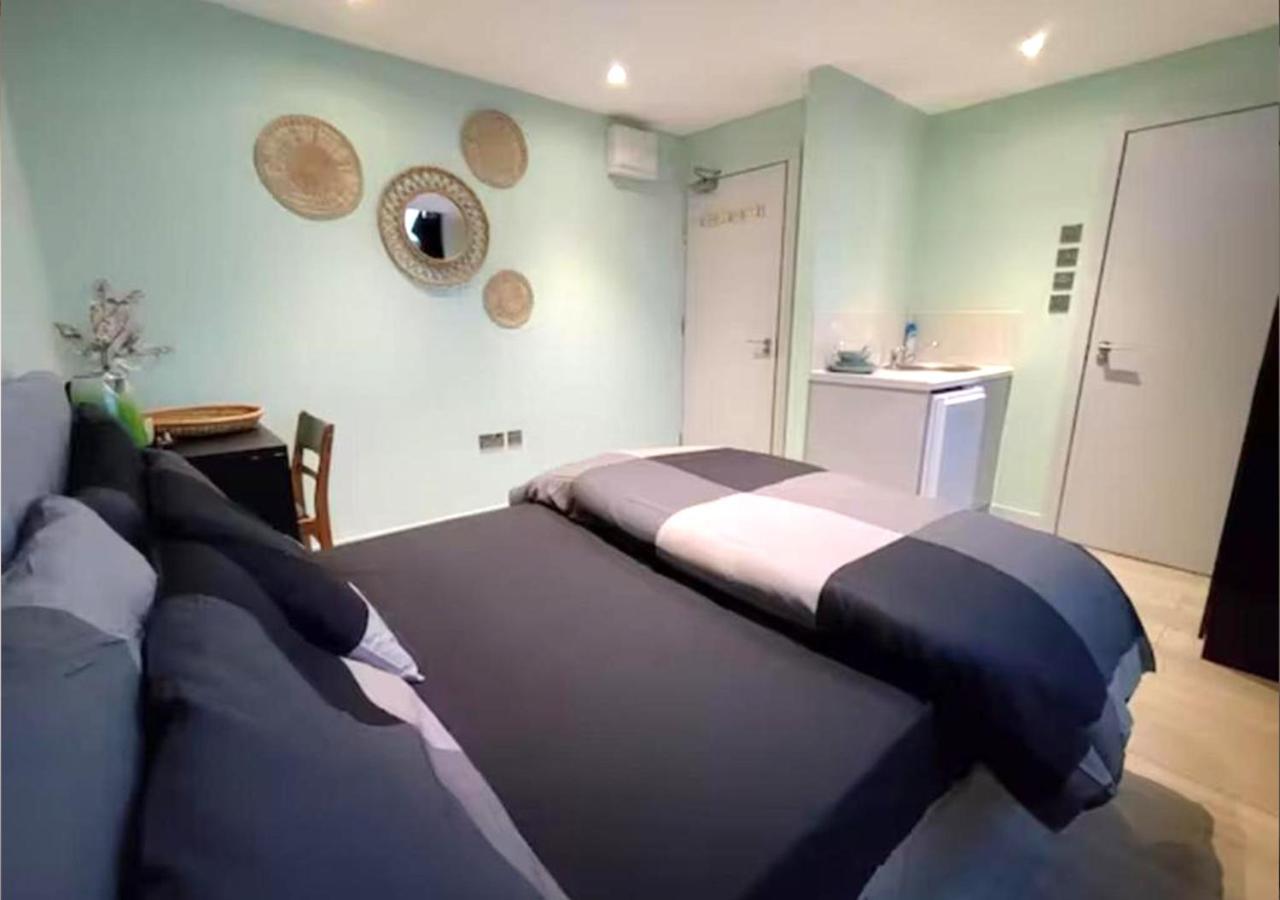 Letzi Premium Cozy Retreat Private En-Suite Rooms, Heathrow Airport Hayes  Exterior photo